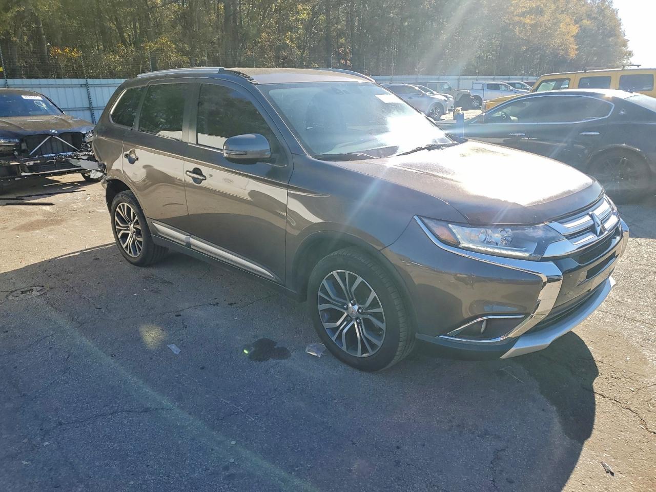 2017 MITSUBISHI OUTLANDER SE photo 4