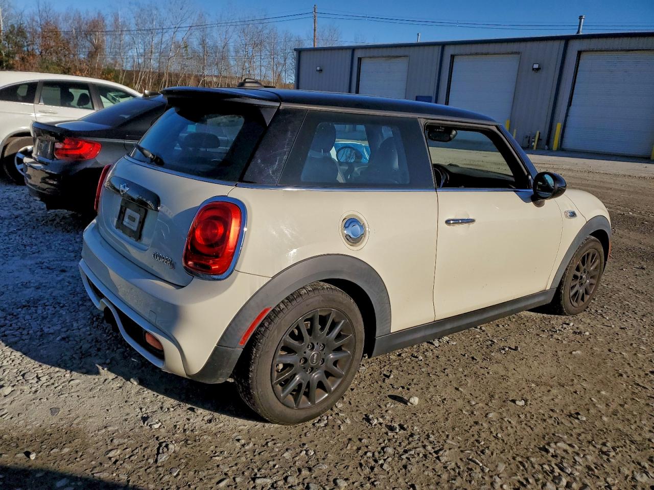 2016 MINI COOPER S photo 3