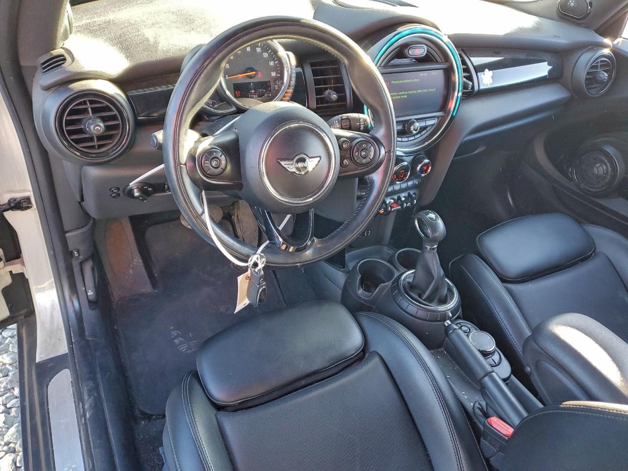 2016 MINI COOPER S photo 8
