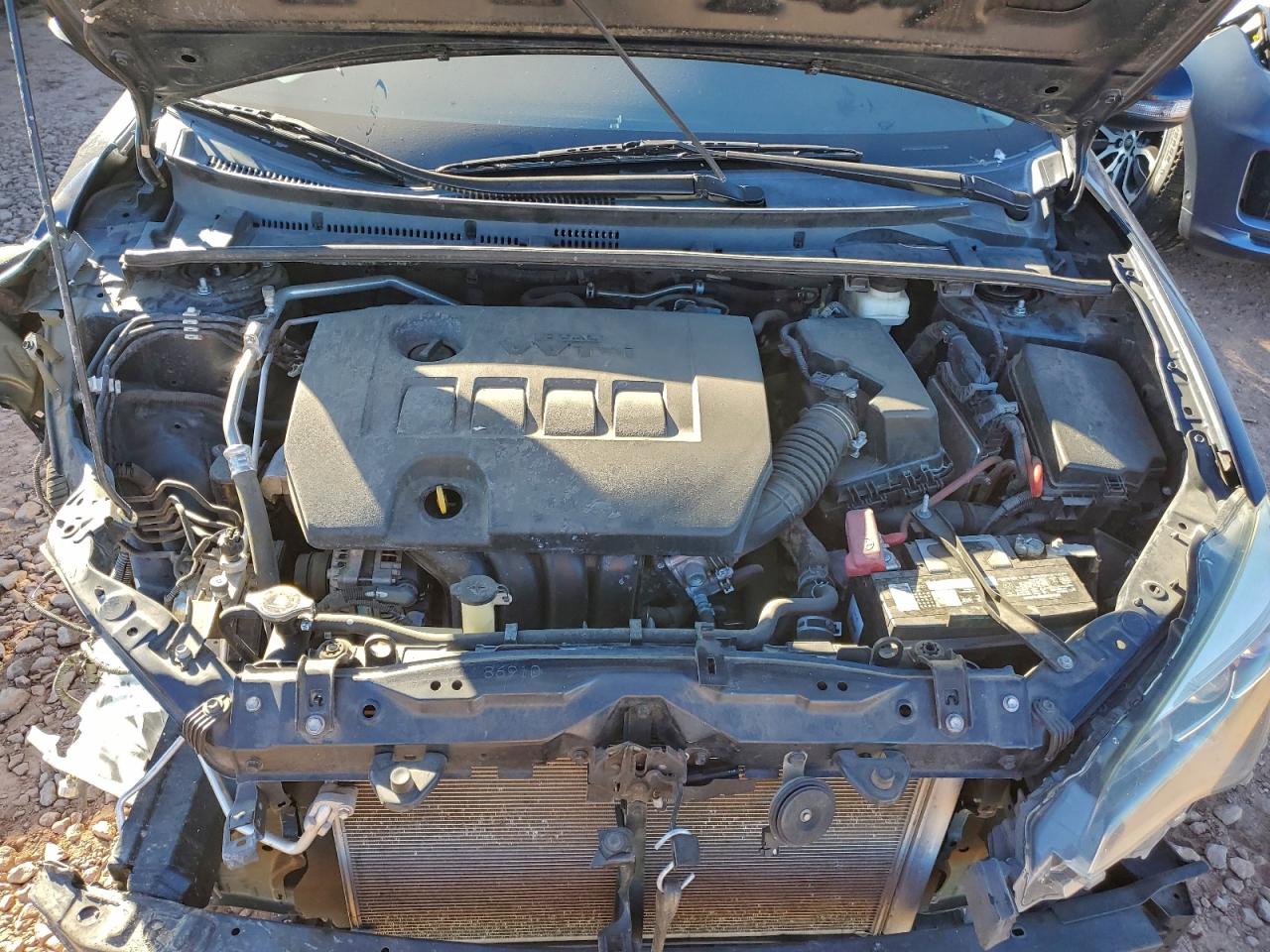 2019 TOYOTA COROLLA L photo 11