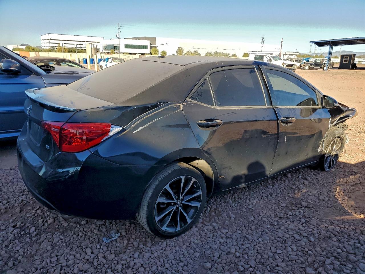 2019 TOYOTA COROLLA L photo 3