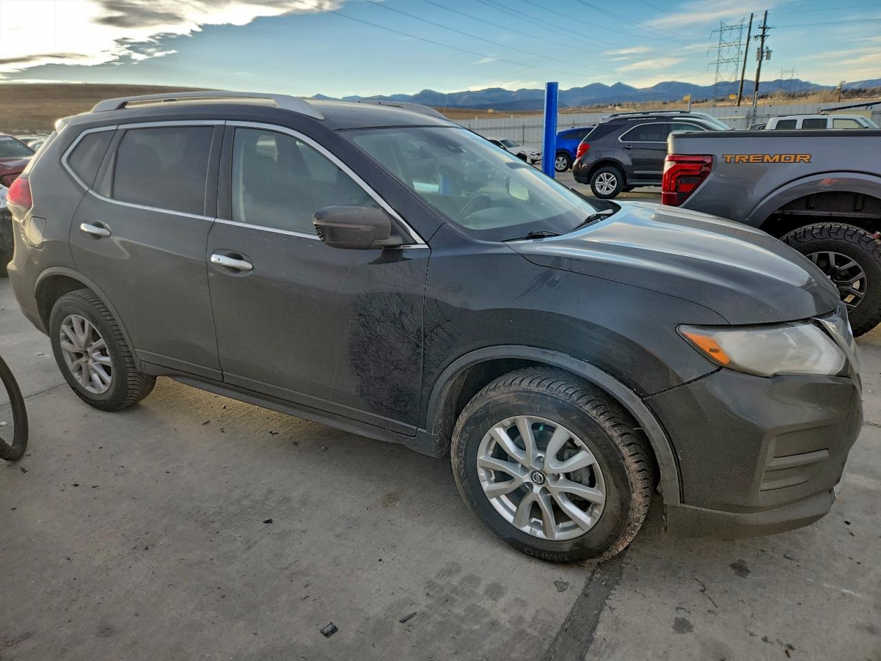 2020 NISSAN ROGUE S photo 4