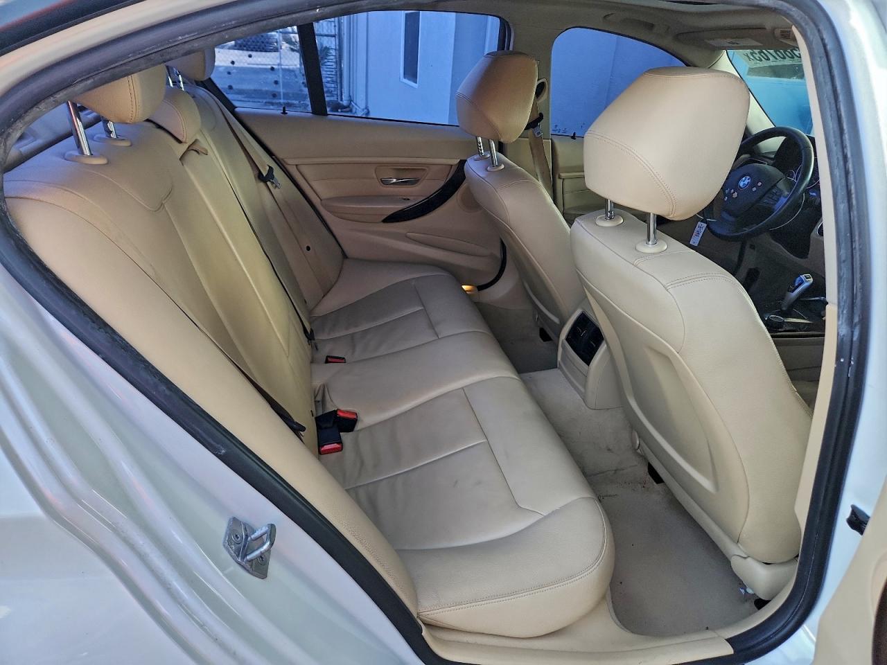 2016 BMW 320 I photo 10