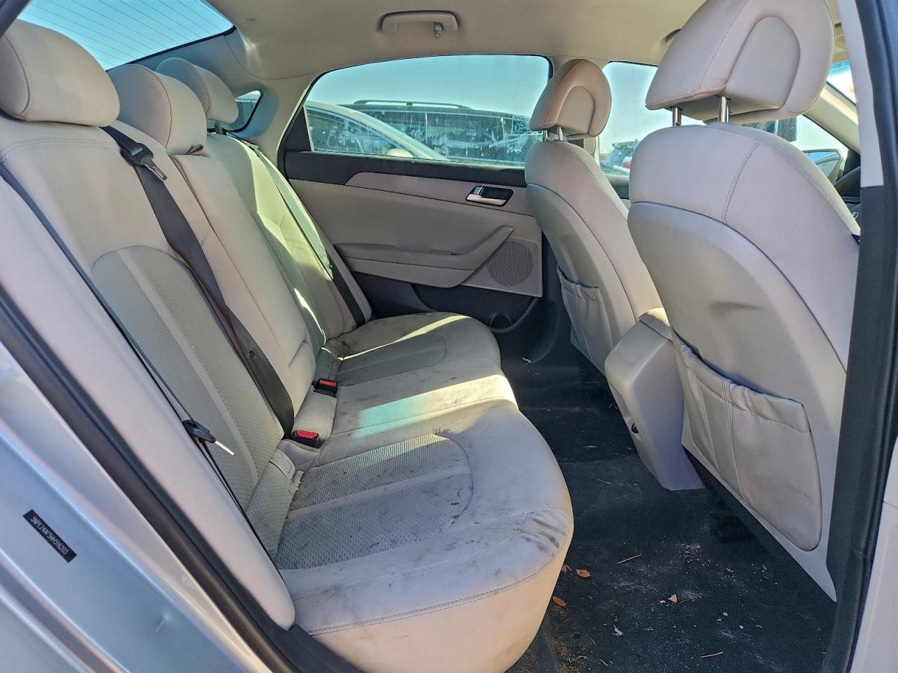 2017 HYUNDAI SONATA SE photo 10