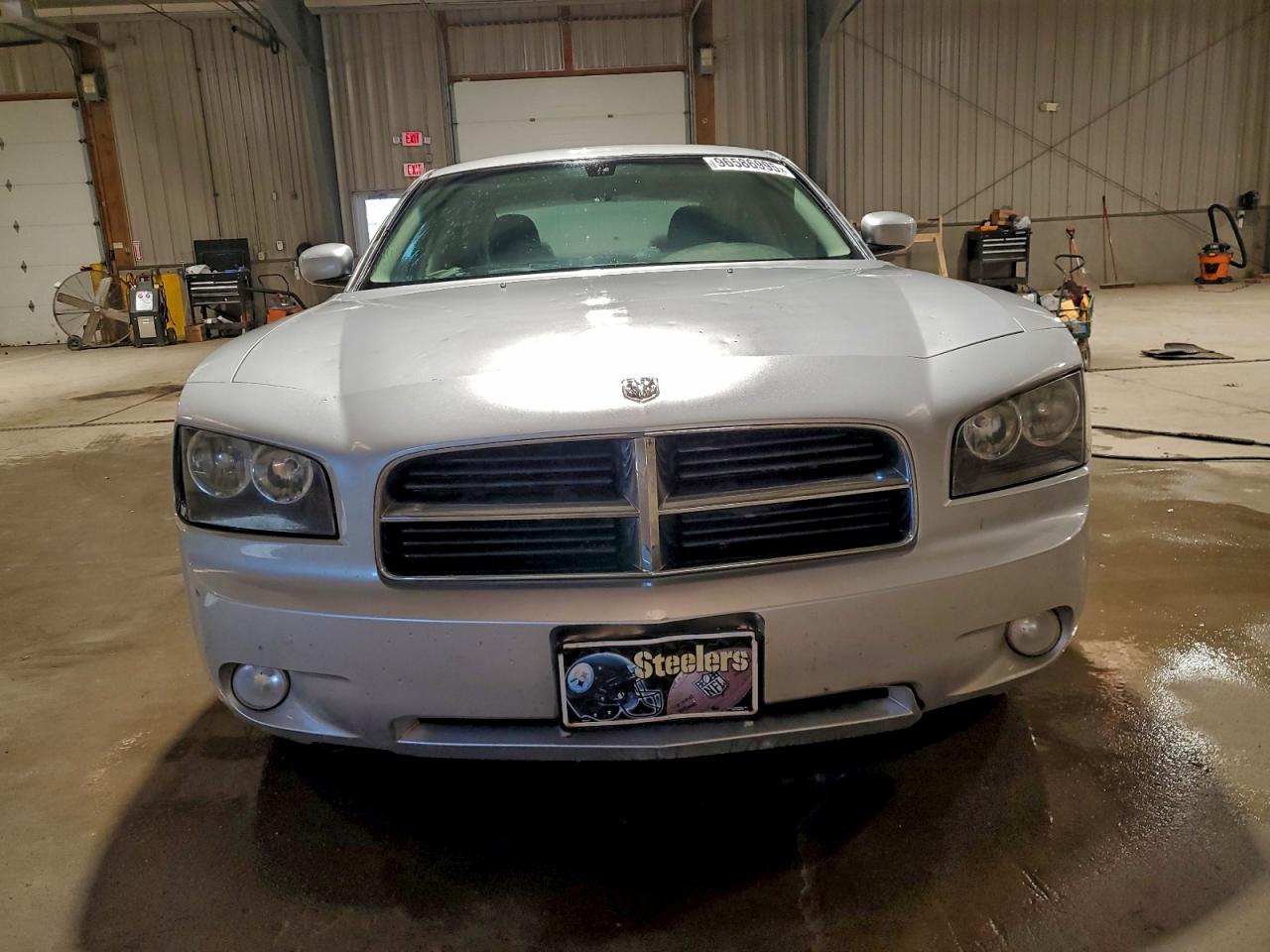 2010 DODGE CHARGER SXT photo 5