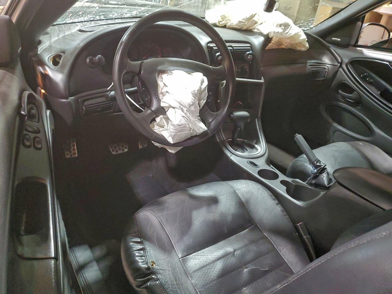 2004 FORD MUSTANG GT photo 8