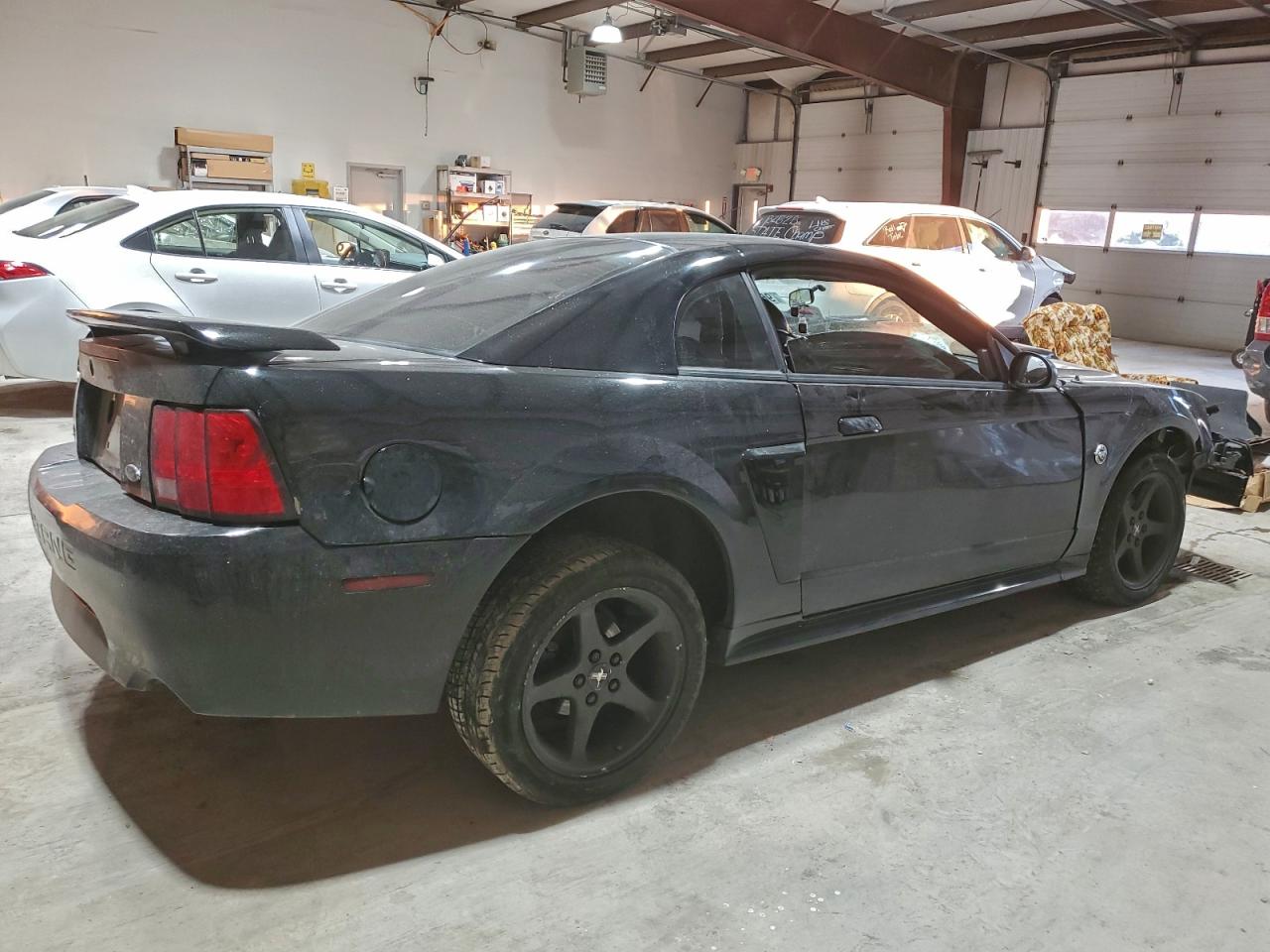 2004 FORD MUSTANG GT photo 3