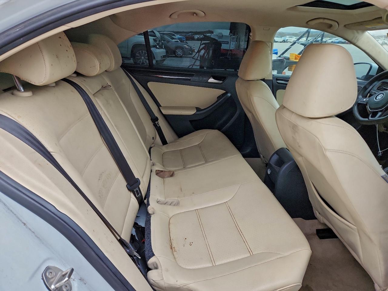 2016 VOLKSWAGEN JETTA SEL photo 10
