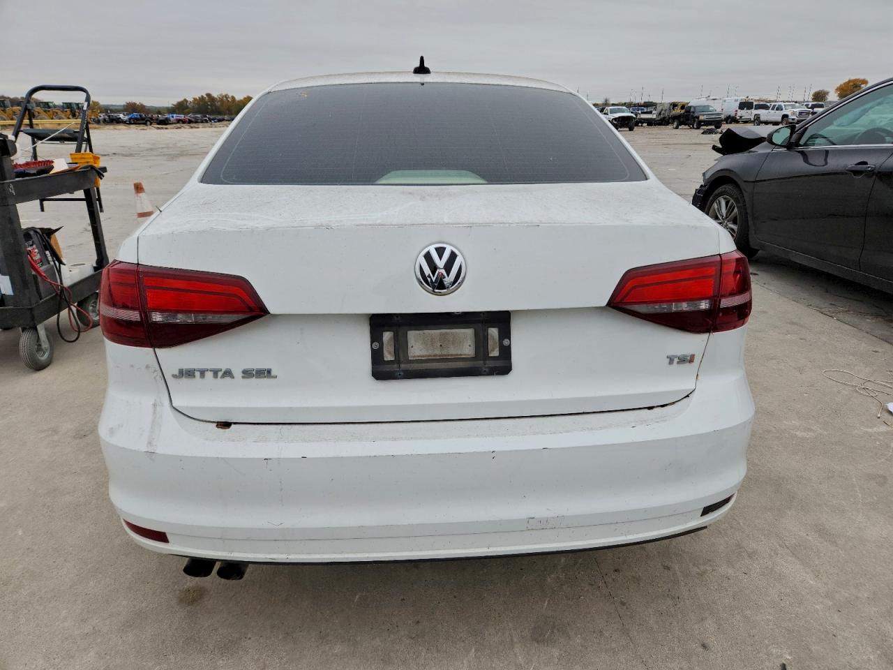 2016 VOLKSWAGEN JETTA SEL photo 6
