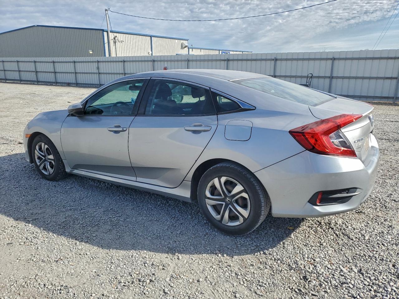 2017 HONDA CIVIC LX photo 2