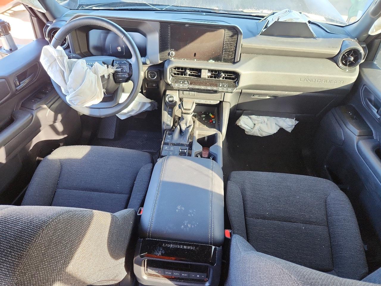 2024 TOYOTA LAND CRUISER BASE photo 8