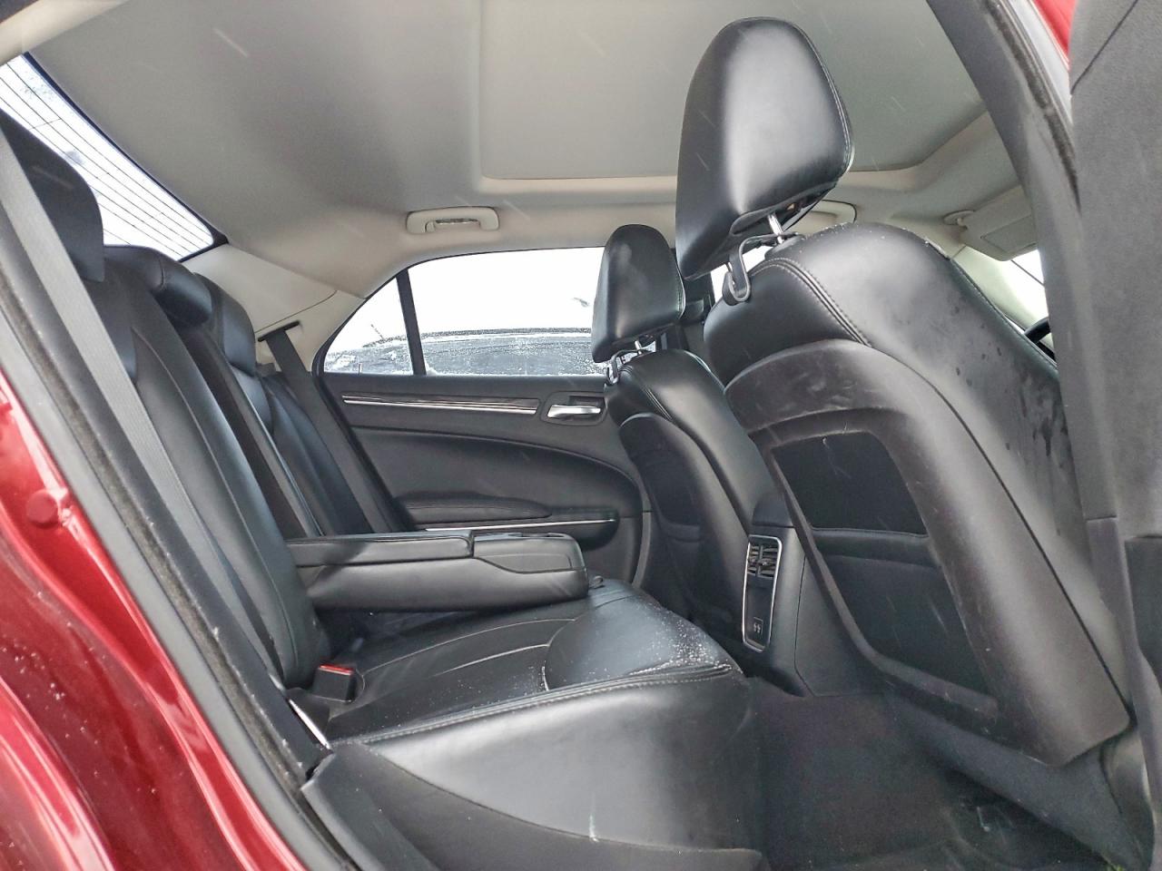 2016 CHRYSLER 300 LIMITED photo 10