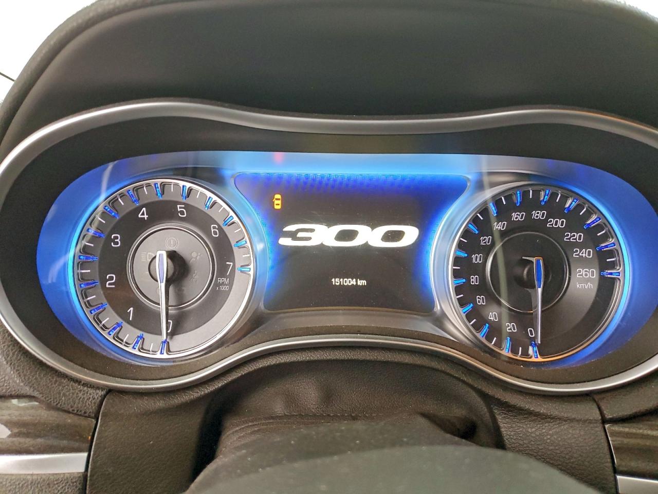 2016 CHRYSLER 300 LIMITED photo 9