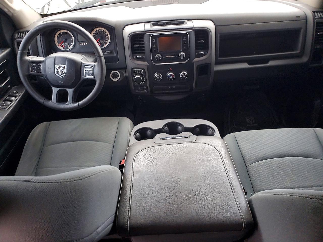 2018 RAM 1500 ST photo 8