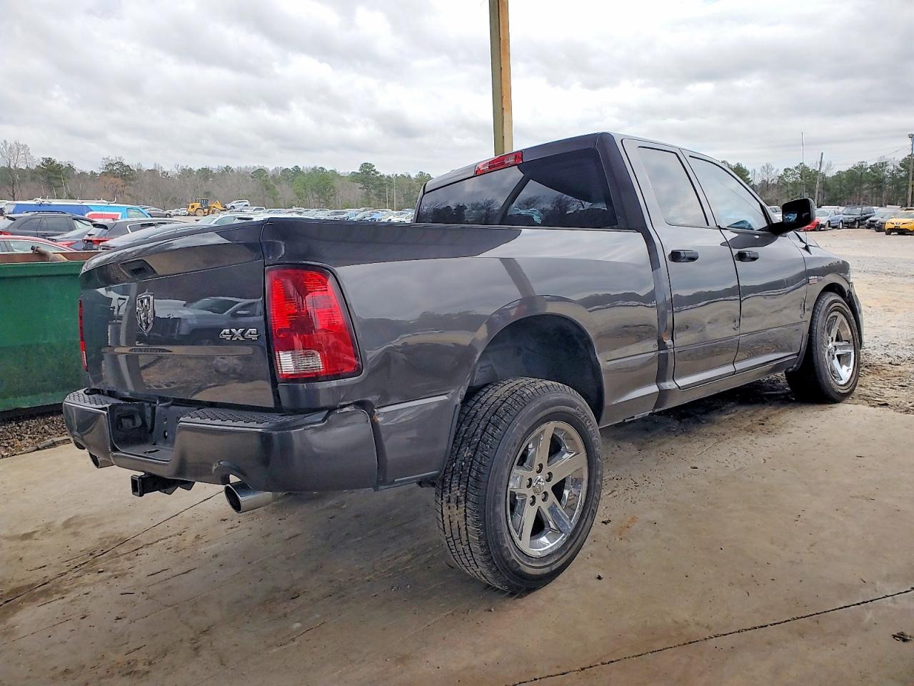 2018 RAM 1500 ST photo 3