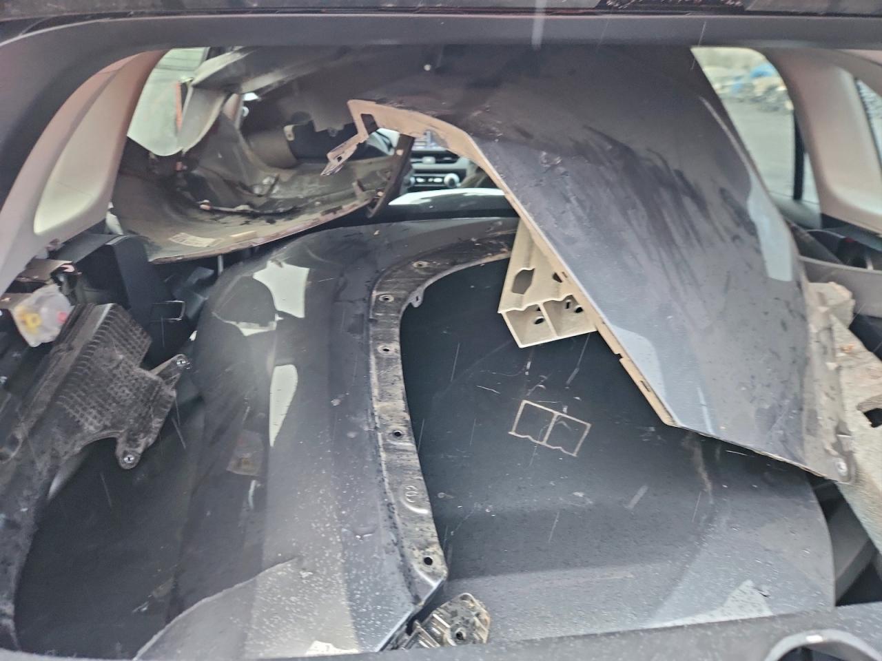 2019 TOYOTA RAV4 LE photo 12