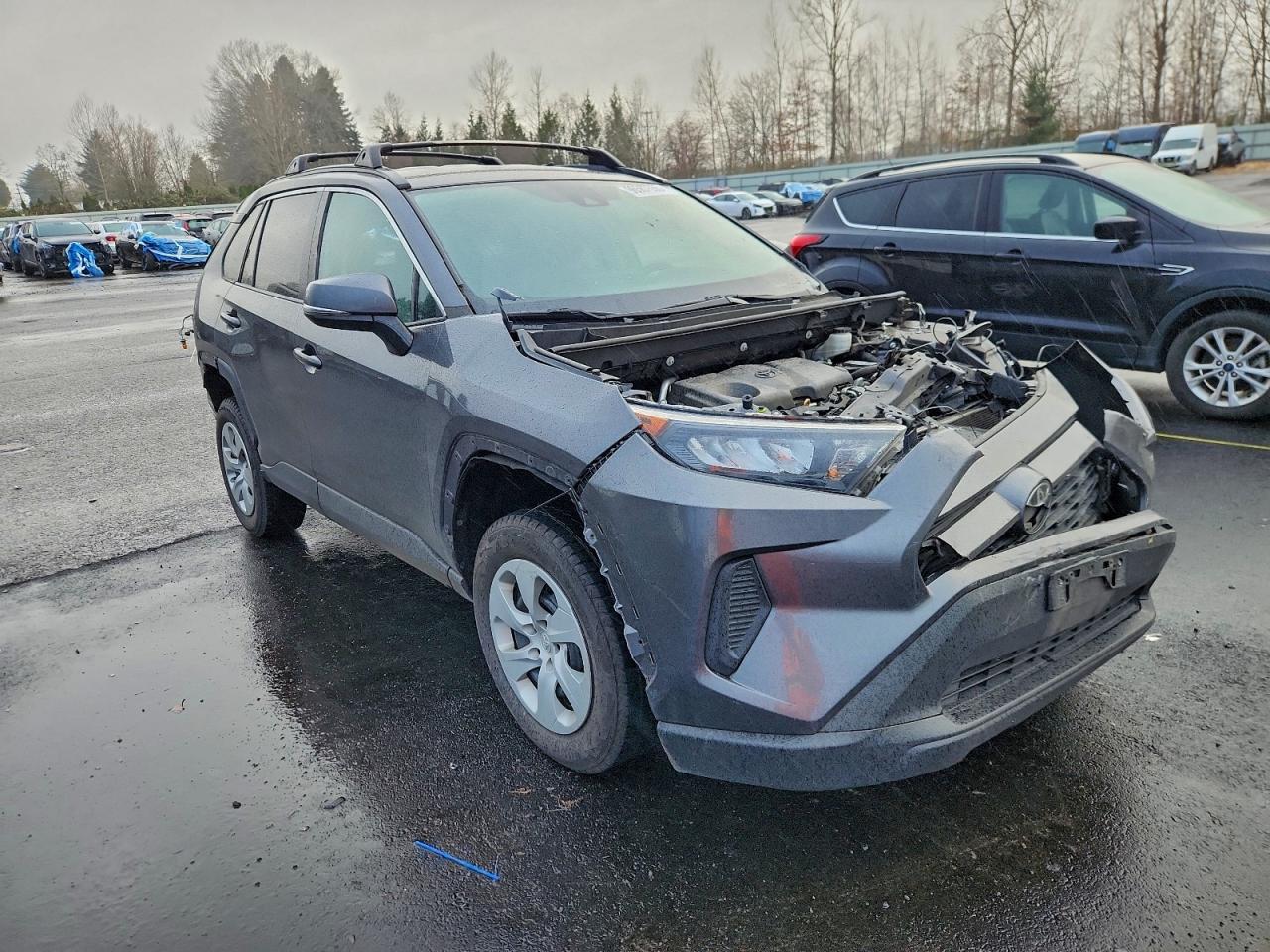 2019 TOYOTA RAV4 LE photo 4