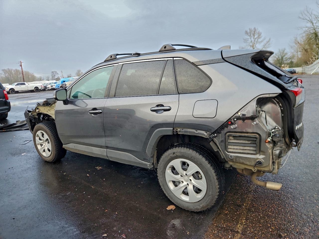 2019 TOYOTA RAV4 LE photo 2