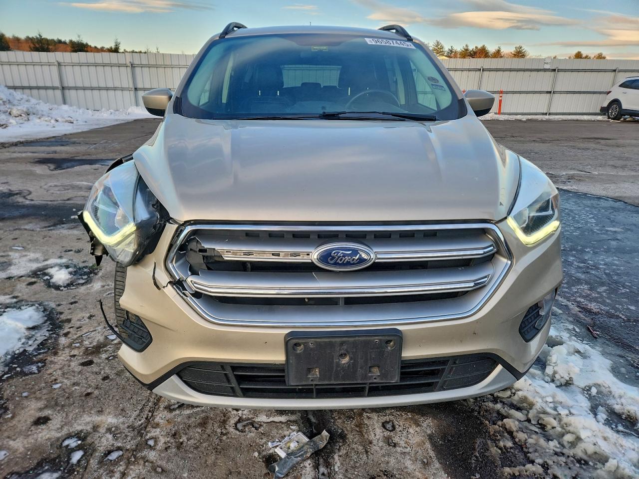 2017 FORD ESCAPE SE photo 5