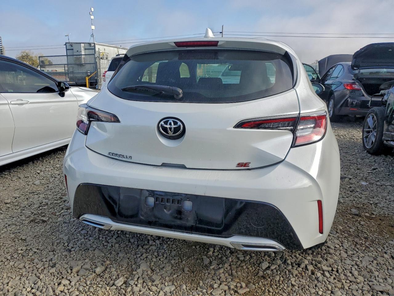 2019 TOYOTA COROLLA SE photo 6