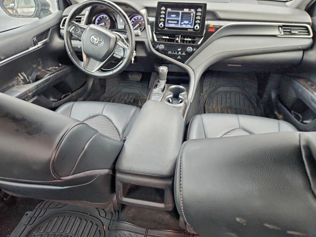 2022 TOYOTA CAMRY SE photo 8