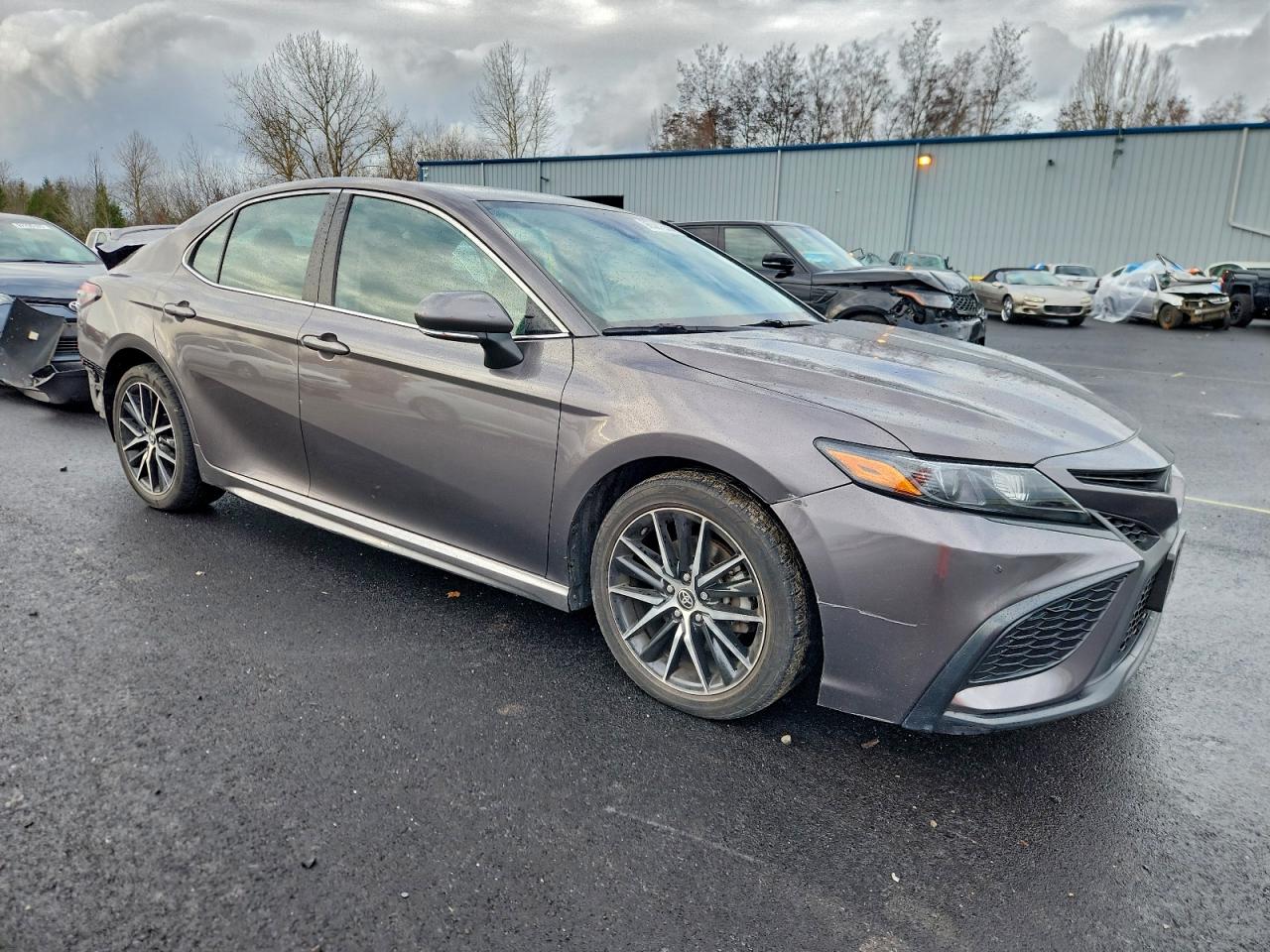 2022 TOYOTA CAMRY SE photo 4