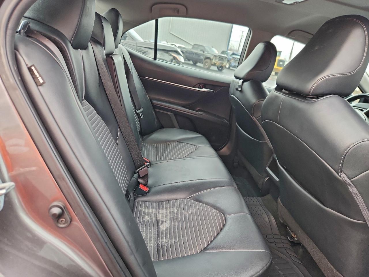 2022 TOYOTA CAMRY SE photo 10