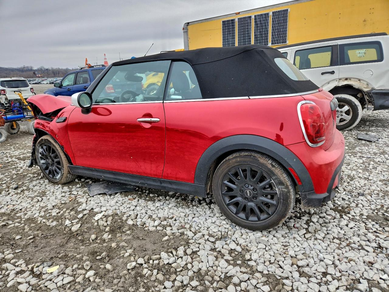 2024 MINI COOPER photo 2