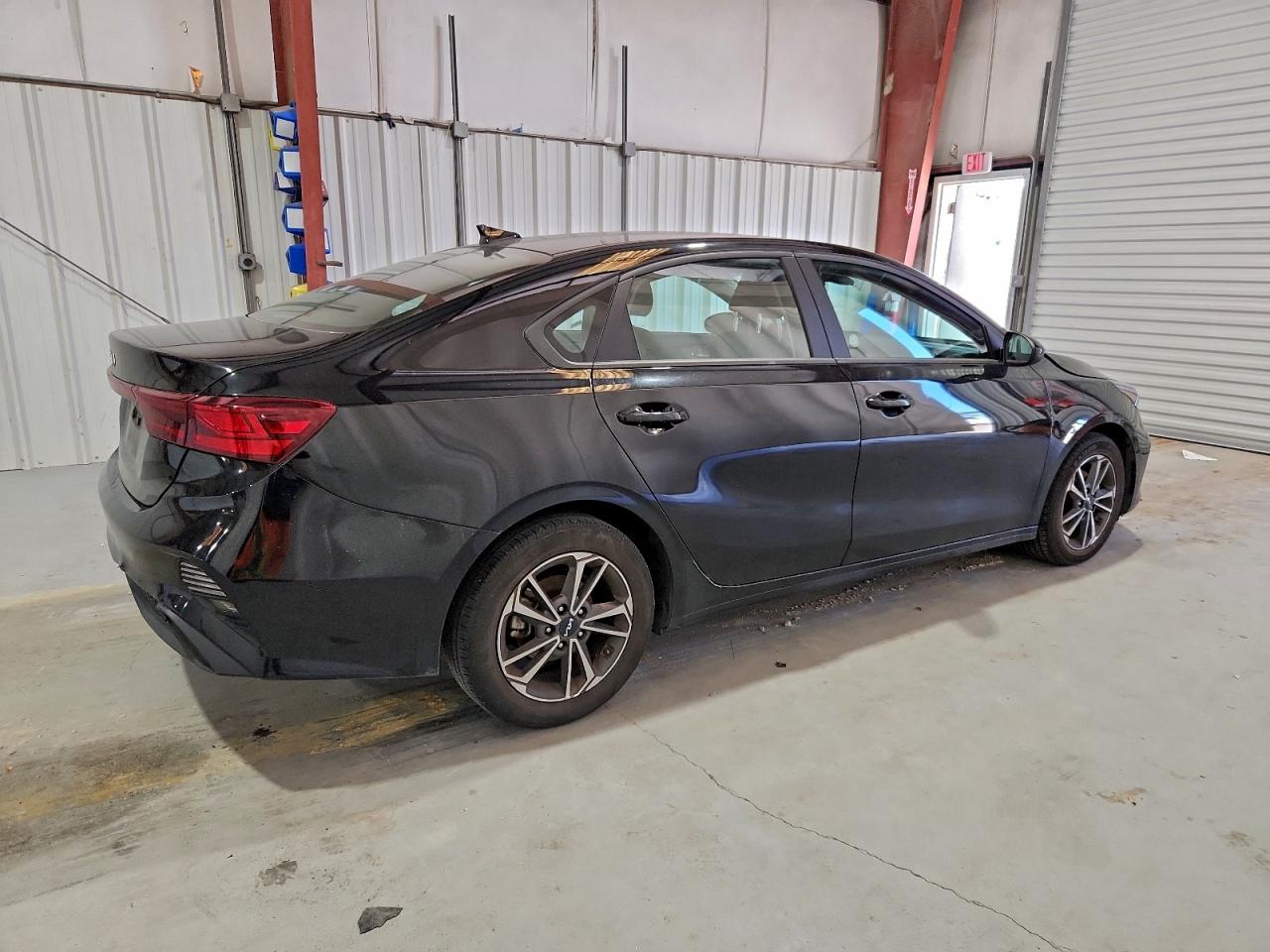 2024 KIA FORTE LX photo 3