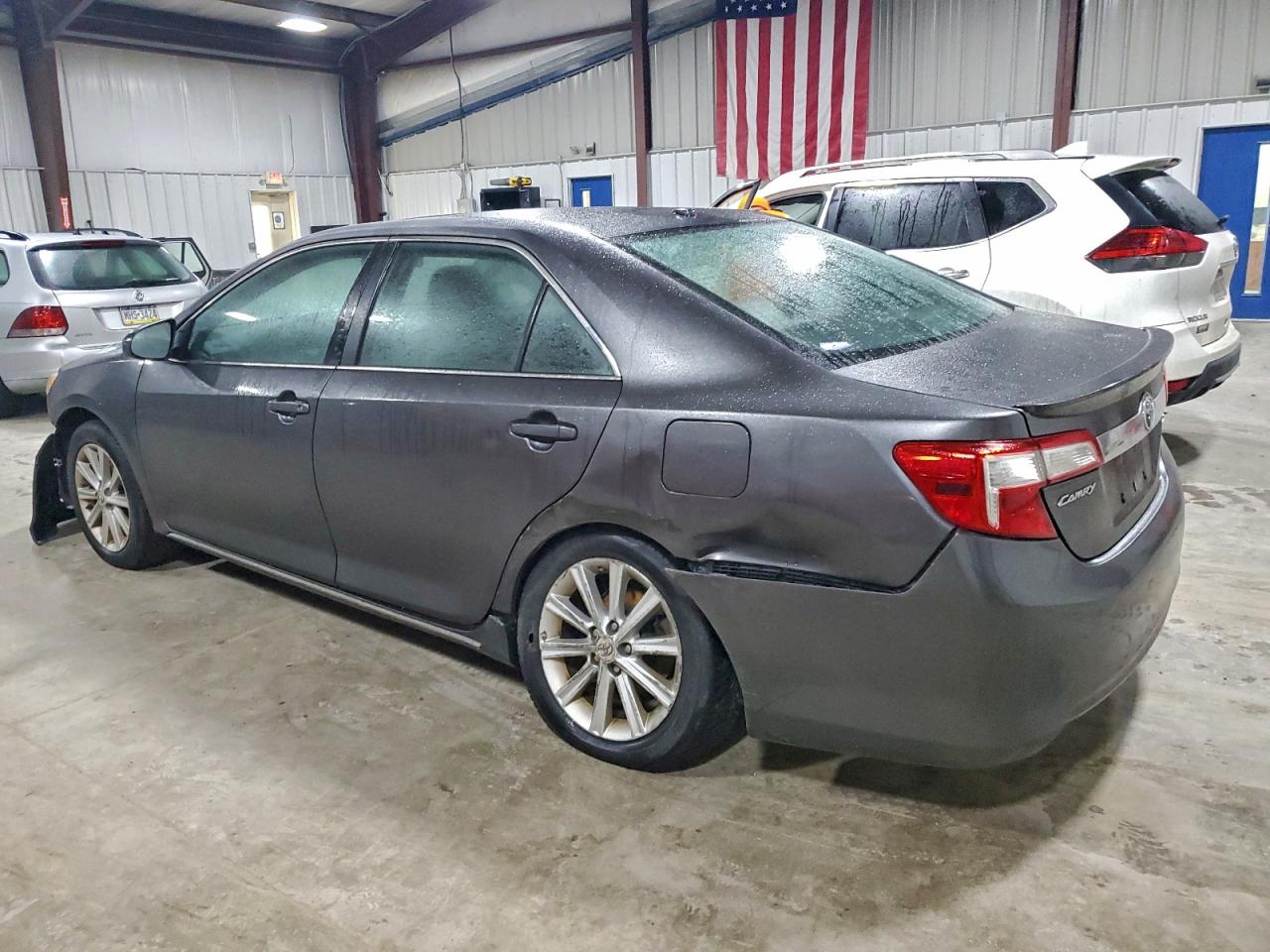 2012 TOYOTA CAMRY BASE photo 2