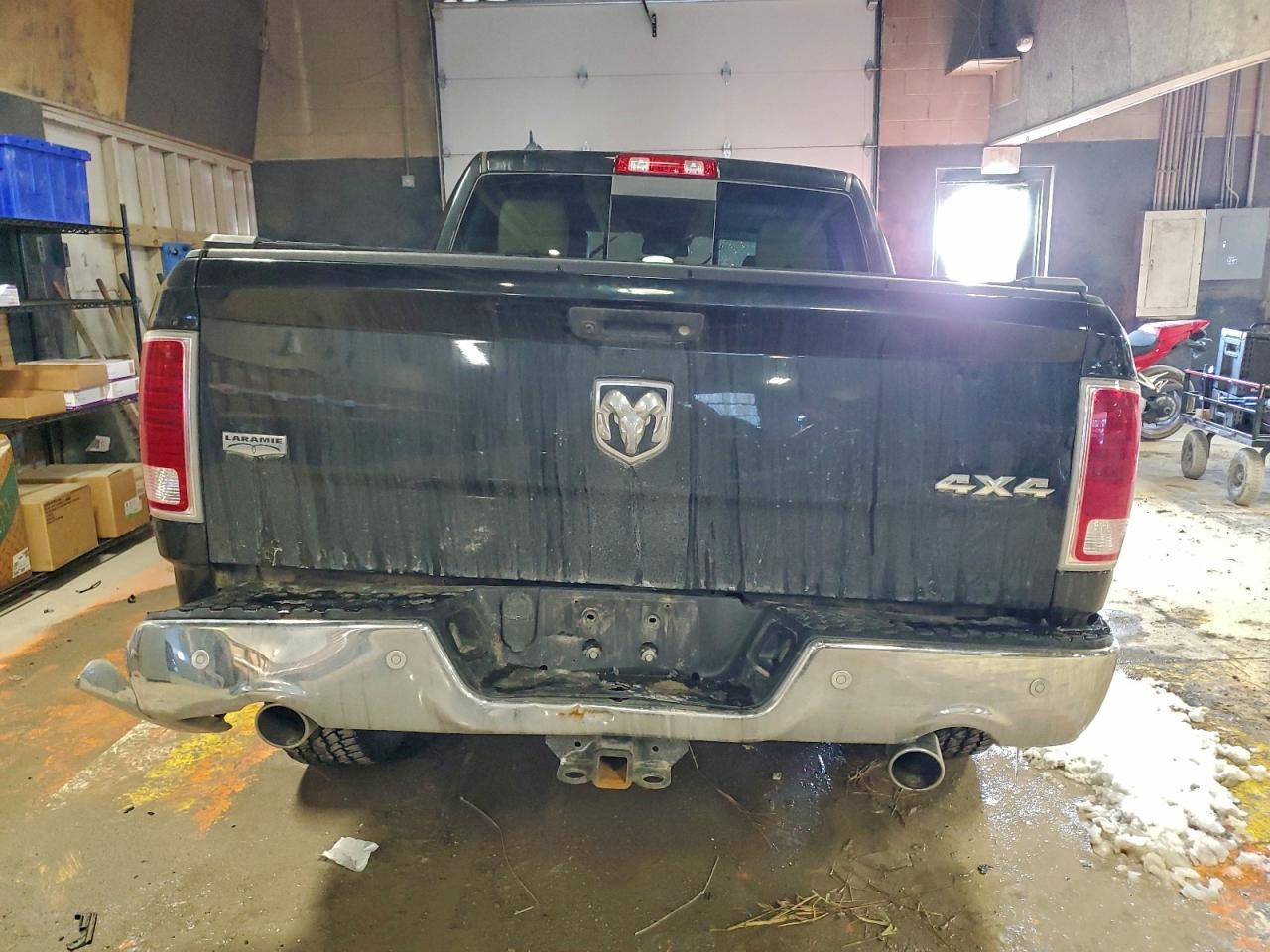 2017 RAM 1500 LARAMIE photo 6