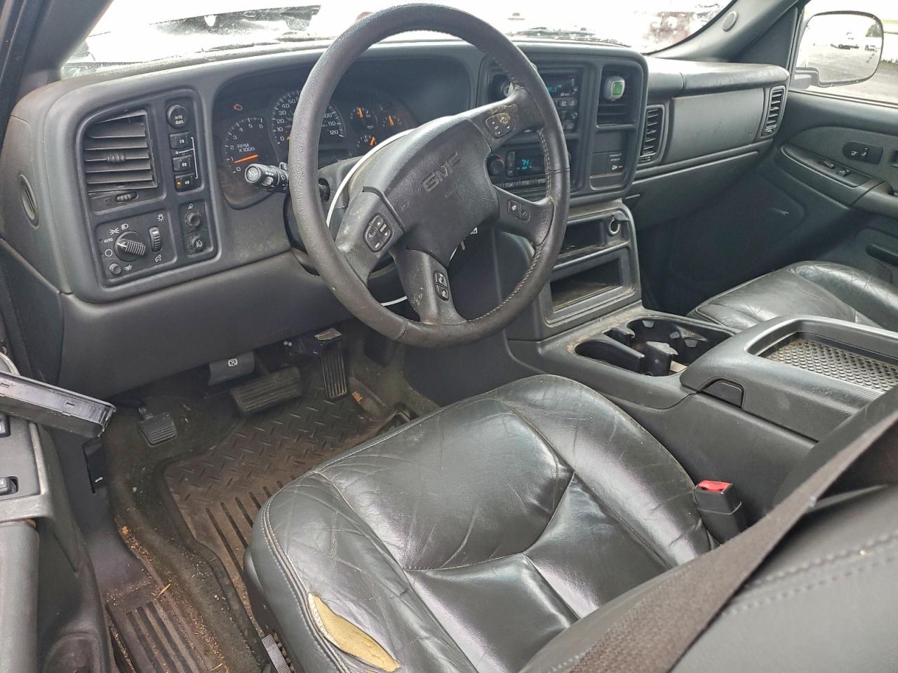 2003 GMC NEW SIERRA K1500 photo 8