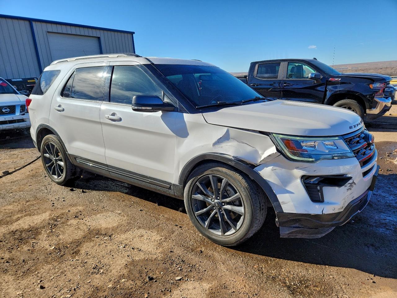 2018 FORD EXPLORER XLT photo 4