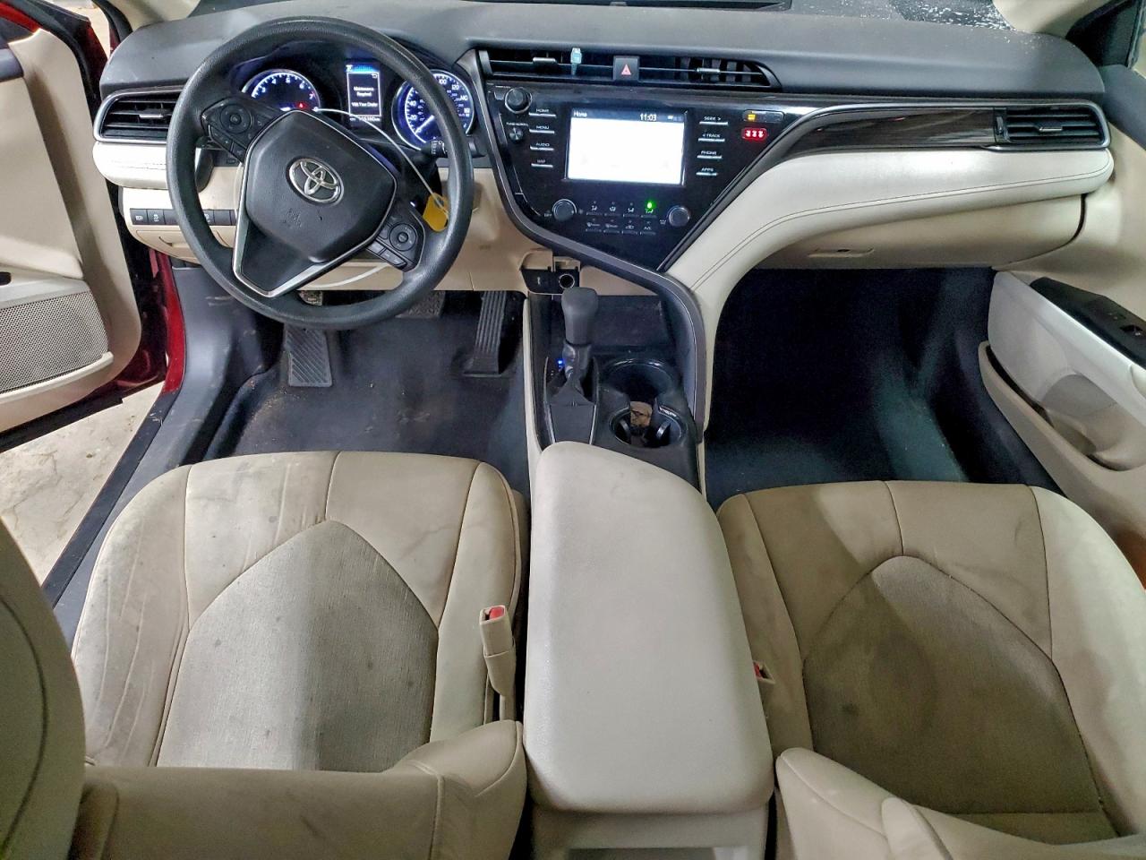 2019 TOYOTA CAMRY L photo 8