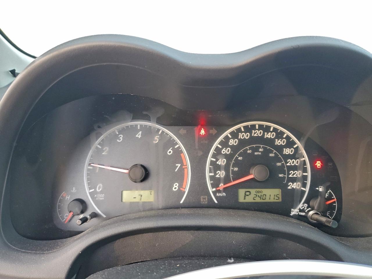 2011 TOYOTA COROLLA BASE photo 9