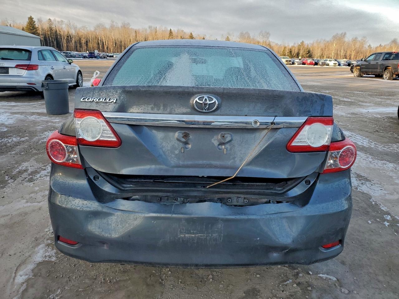 2011 TOYOTA COROLLA BASE photo 6