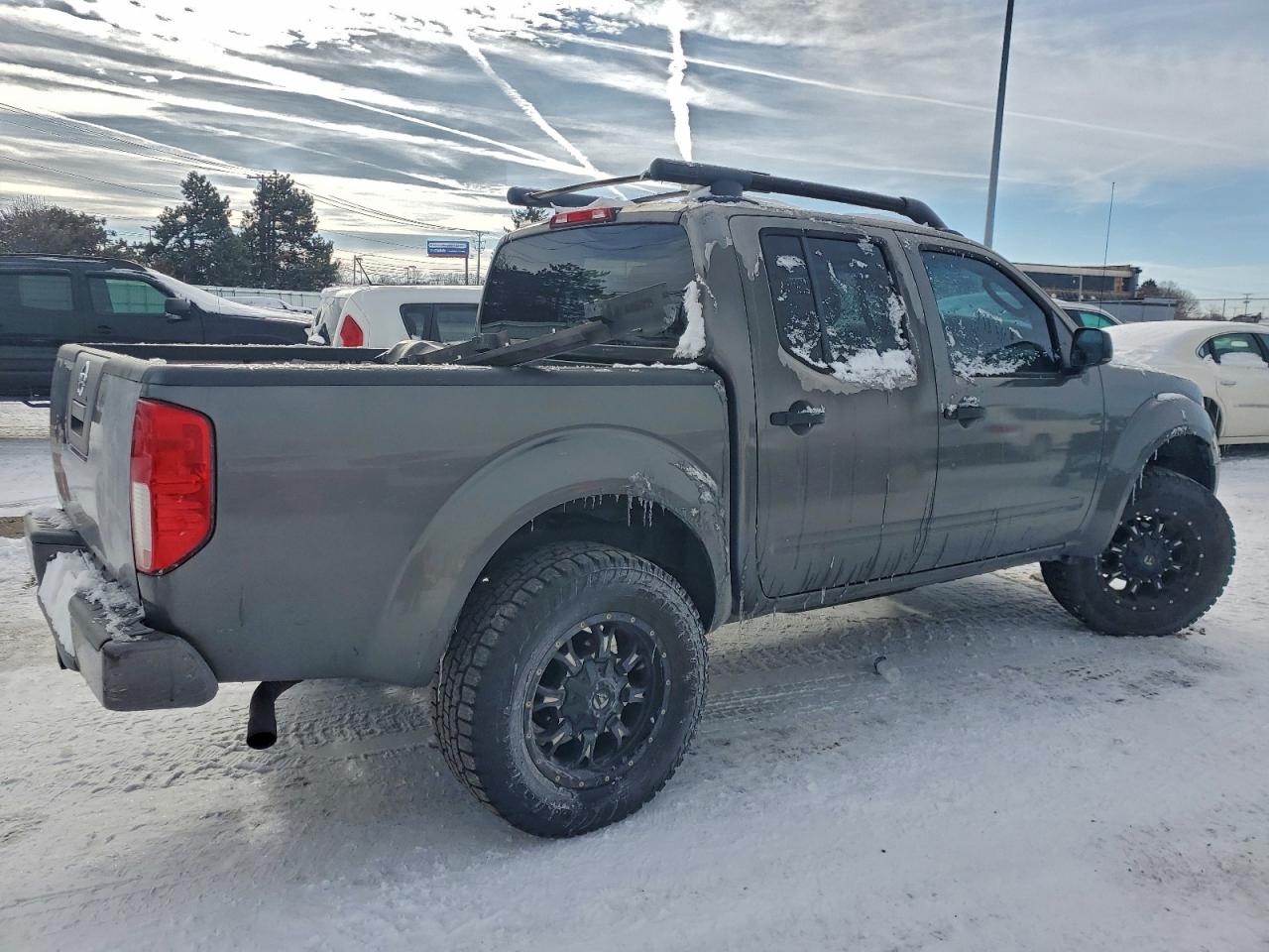 2005 NISSAN FRONTIER CREW CAB LE photo 3