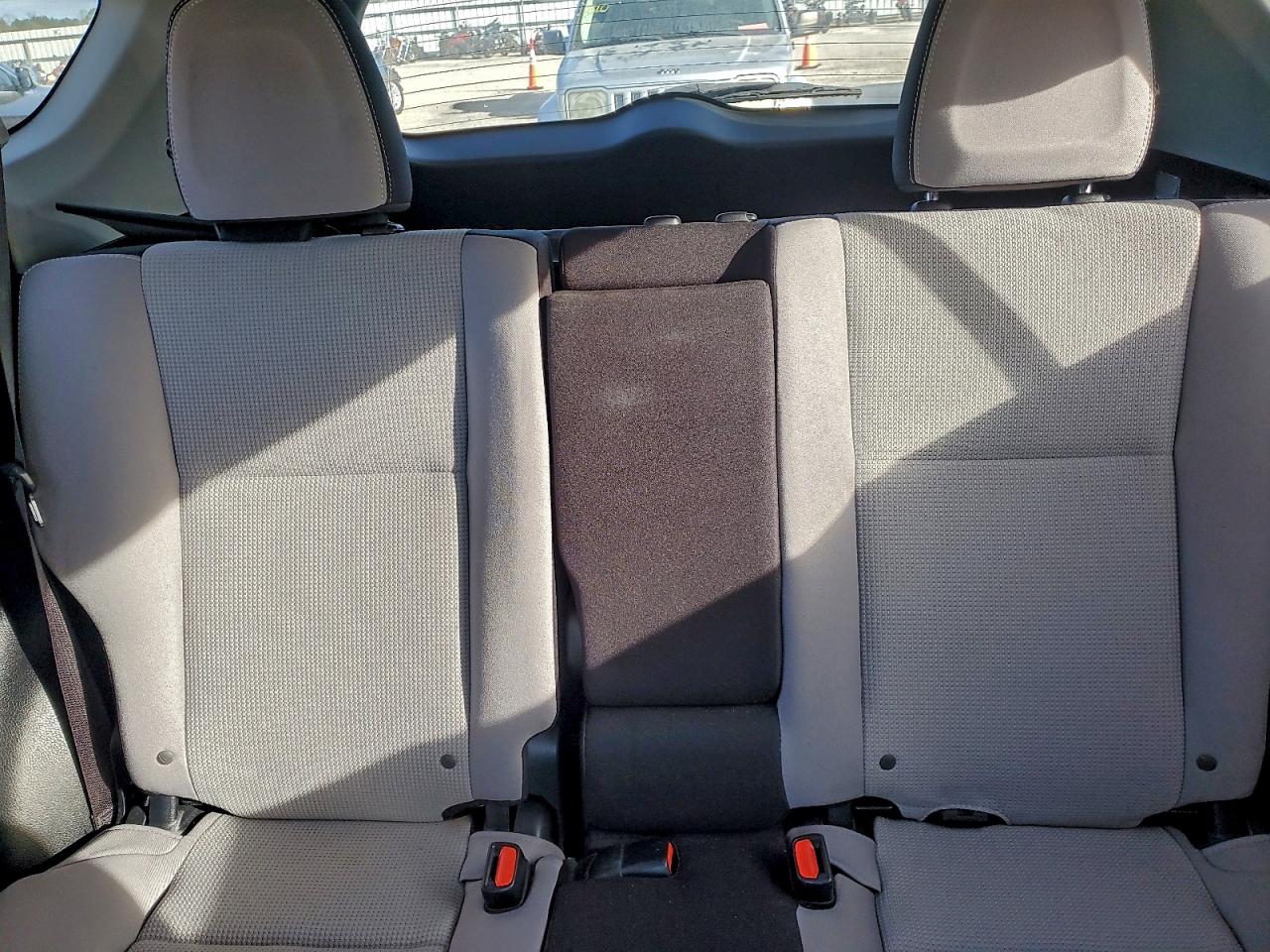 2018 TOYOTA RAV4 ADVENTURE photo 10