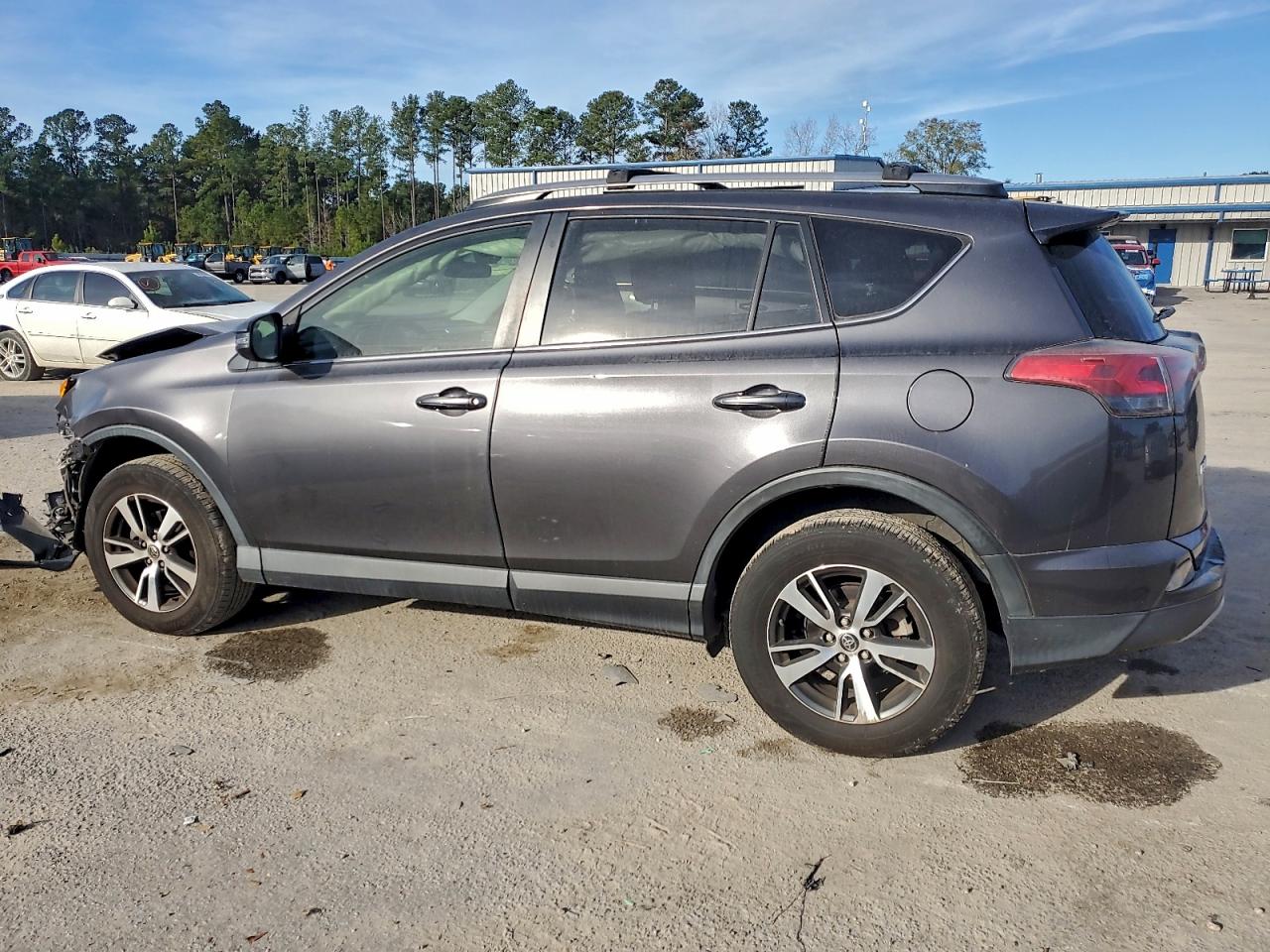 2018 TOYOTA RAV4 ADVENTURE photo 2