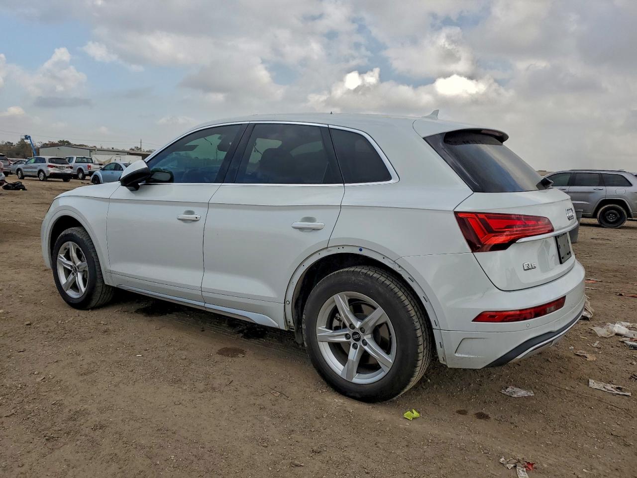 2021 AUDI Q5 PREMIUM photo 2