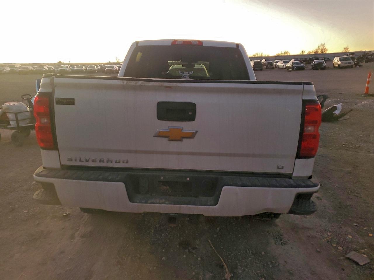 2018 CHEVROLET SILVERADO K1500 LT photo 6