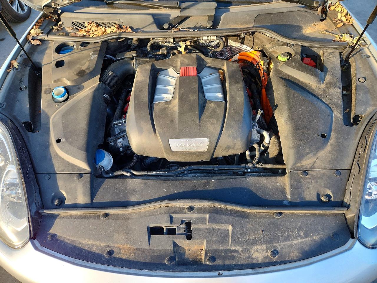 2017 PORSCHE CAYENNE SE HYBRID PLATINUM photo 12