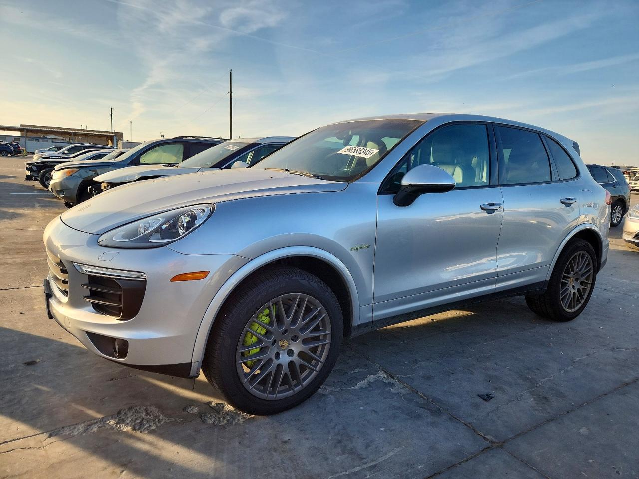 2017 PORSCHE CAYENNE