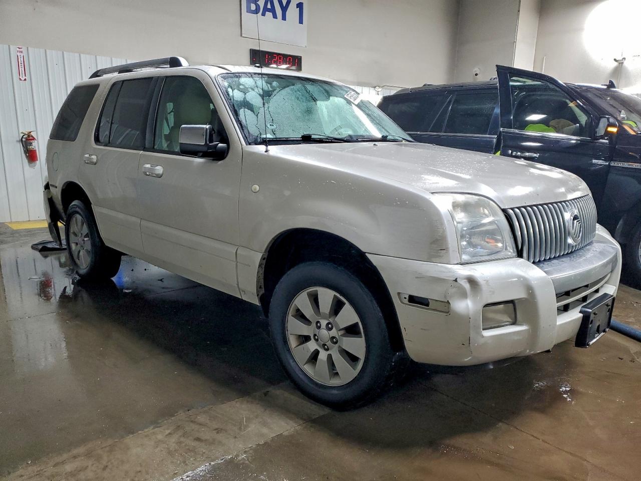 2006 MERCURY MOUNTAINEER PREMIER photo 4
