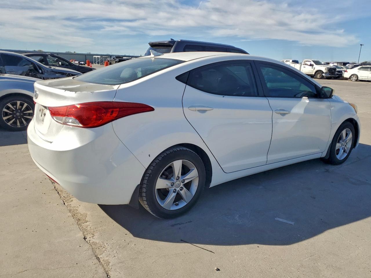 2013 HYUNDAI ELANTRA GLS photo 3