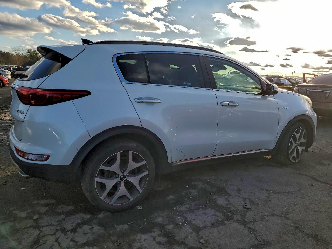 2019 KIA SPORTAGE SX photo 3