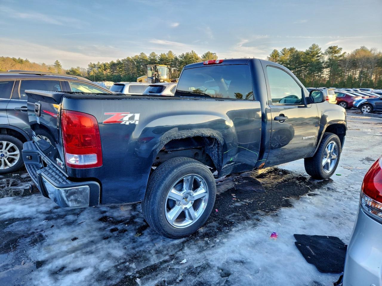 2012 GMC SIERRA K1500 SLE photo 3