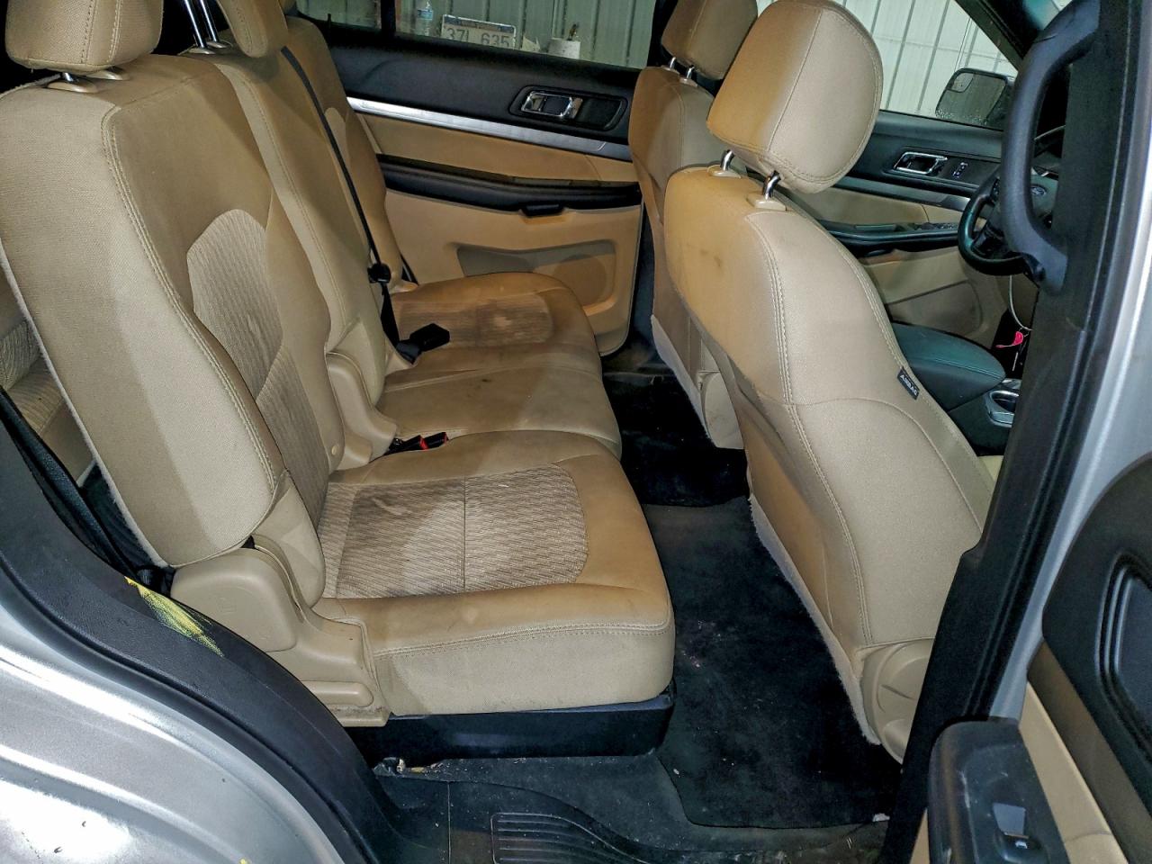 2017 FORD EXPLORER photo 11