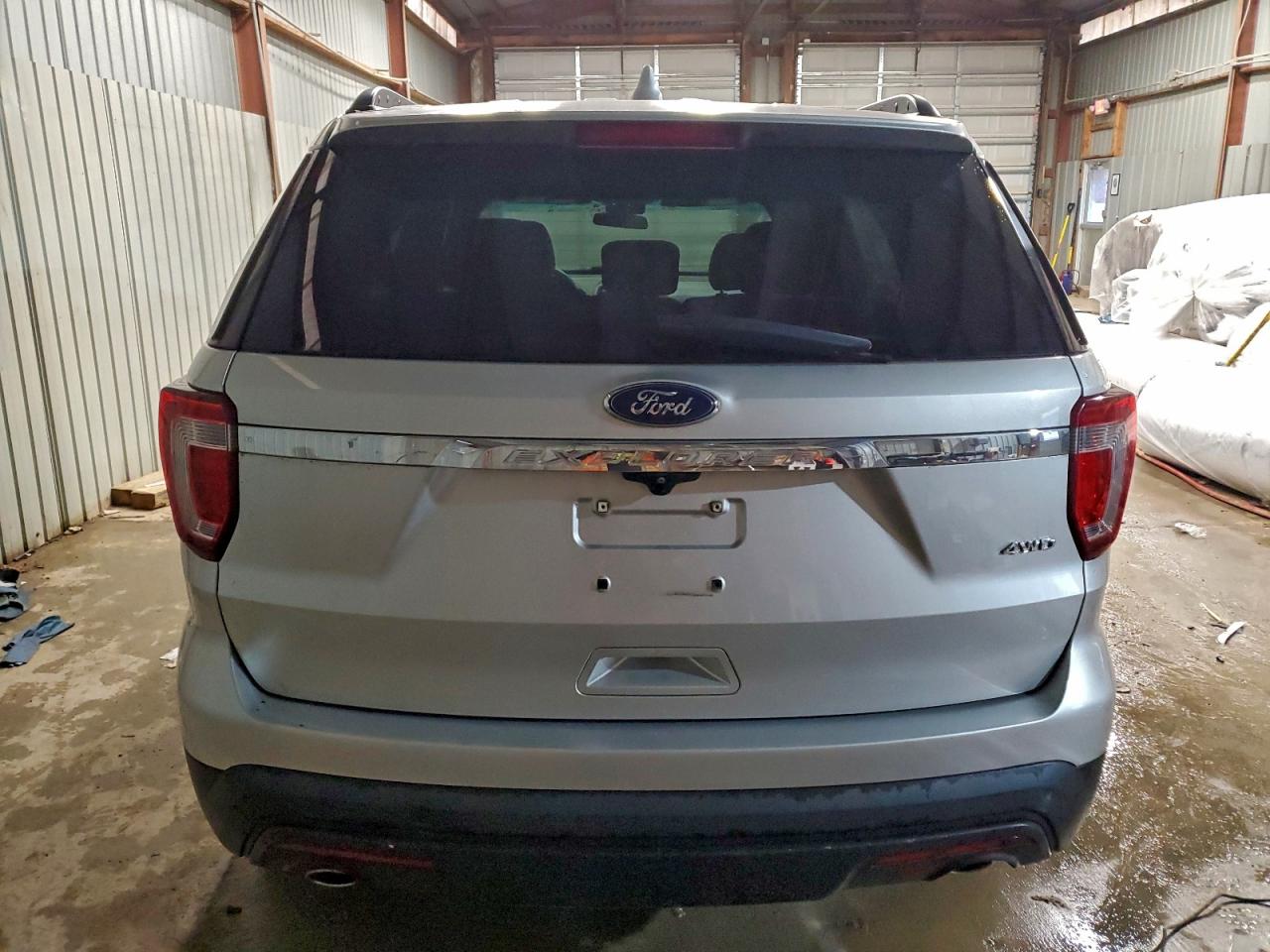 2017 FORD EXPLORER photo 6