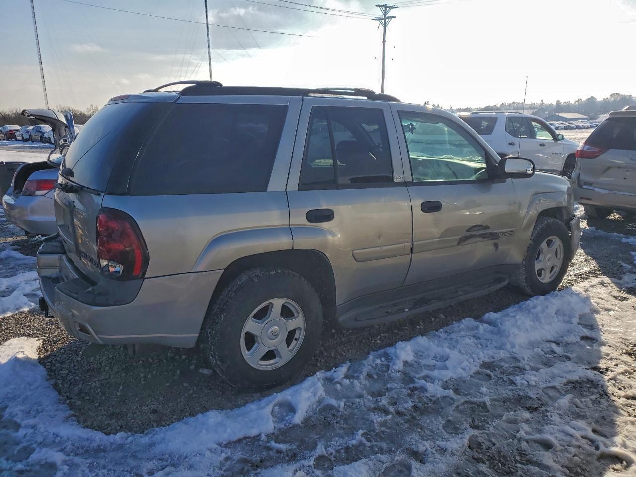2002 CHEVROLET TRAILBLAZER photo 3